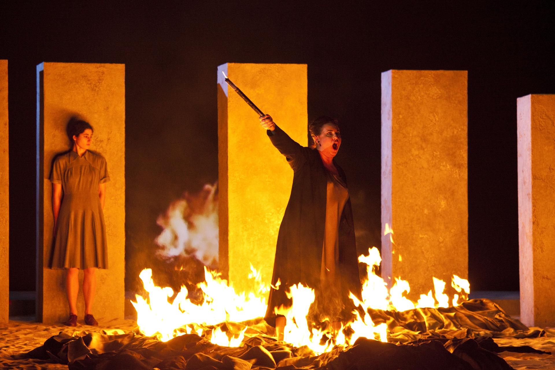 Nabucco - Teatro alla Scala - Royal Opera House - 2013 - Photo #6